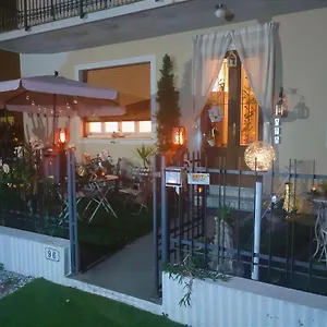Luce 3*, Lucca Italia