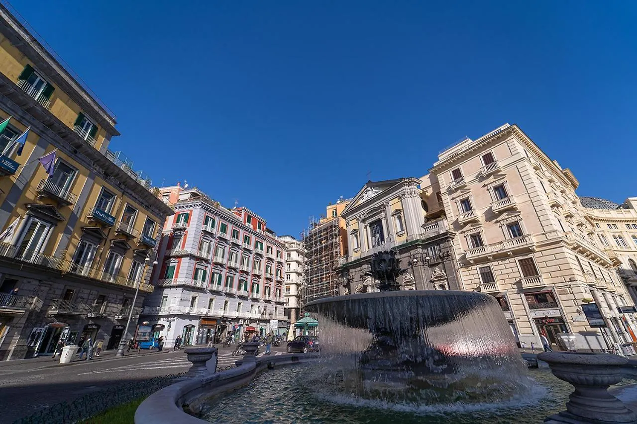 Affittacamere Hotel Hr Boutique Porto, Napoli Centro, By Clapa Group