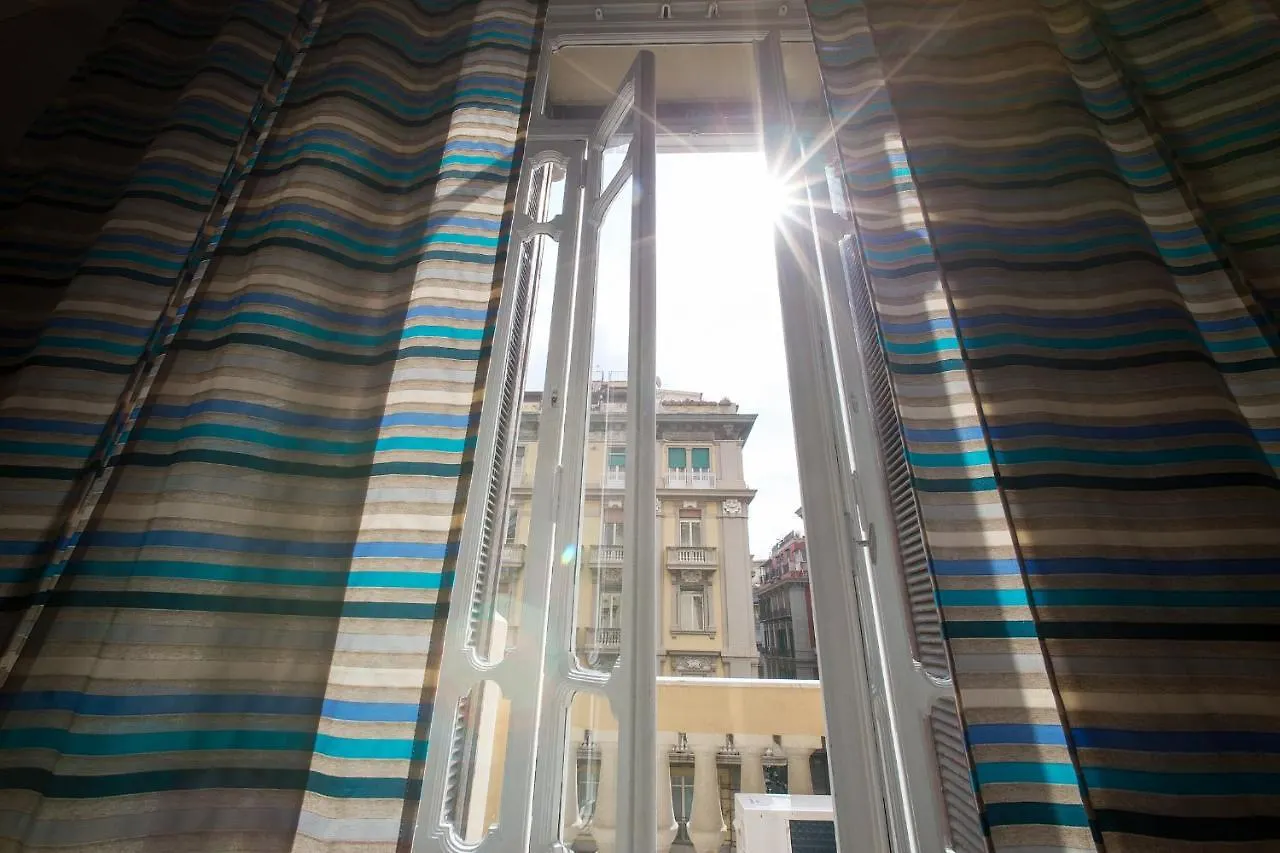 Affittacamere Hotel Hr Boutique Porto, Napoli Centro, By Clapa Group Italia