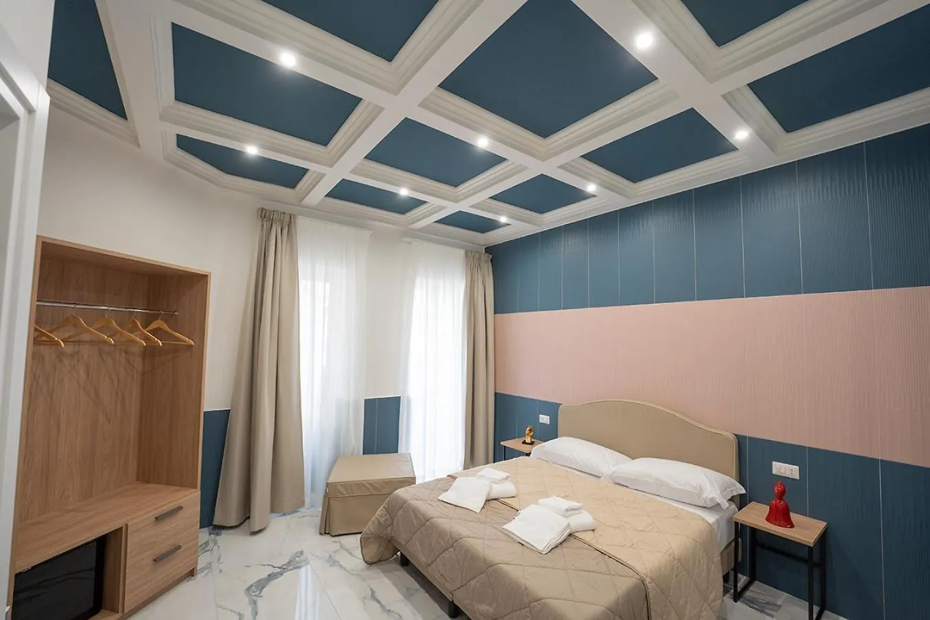 Affittacamere Hotel Hr Boutique Porto, Napoli Centro, By Clapa Group Italia