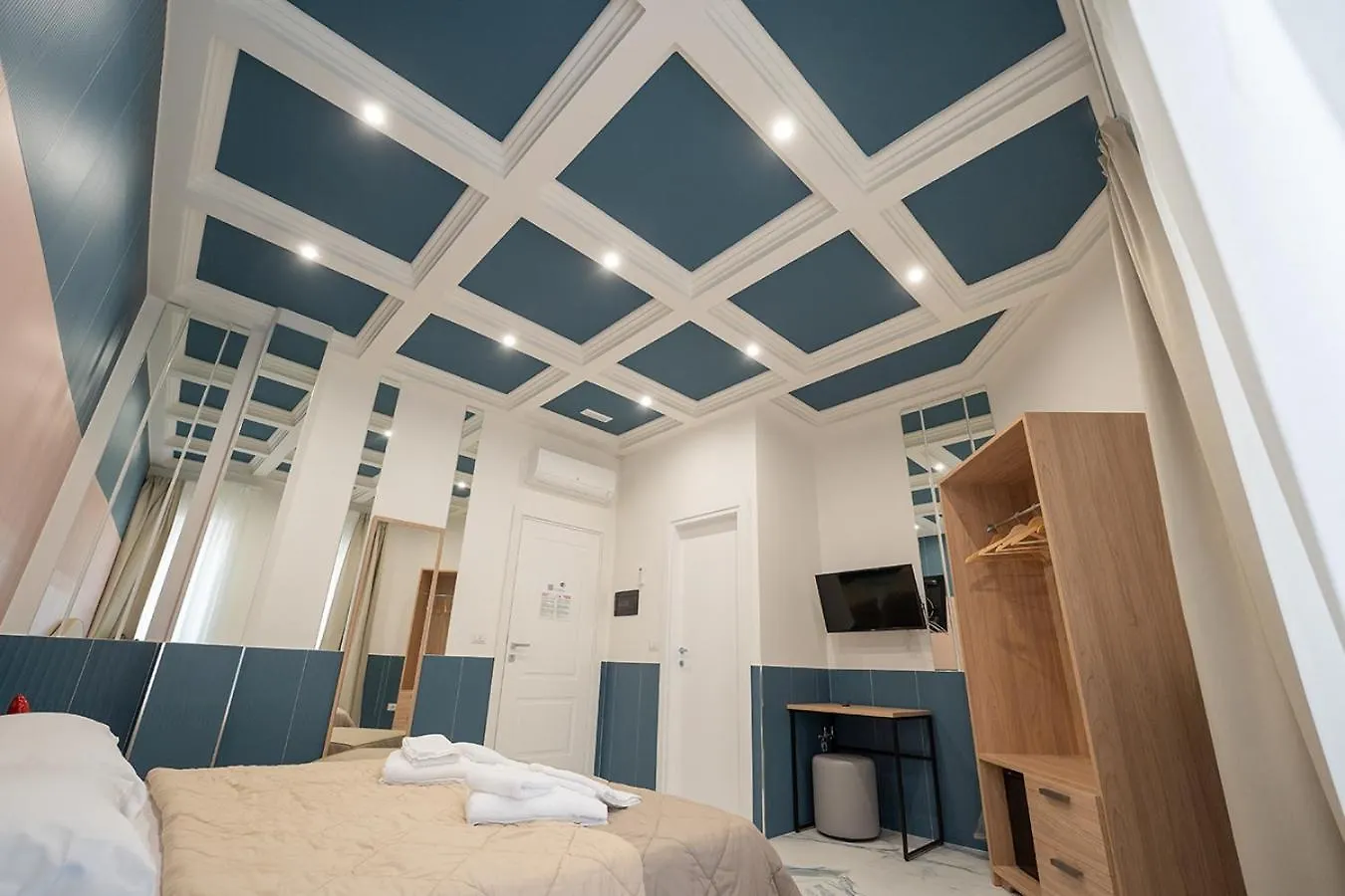 Hotel Hr Boutique Porto, Napoli Centro, By Clapa Group Neapol