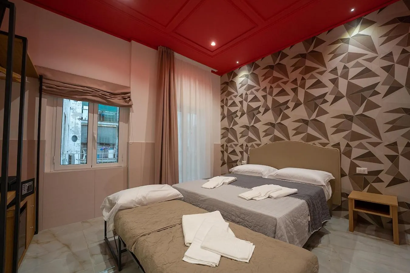 Affittacamere Hotel Hr Boutique Porto, Napoli Centro, By Clapa Group Italia